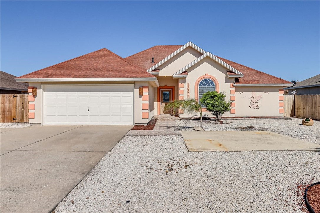 15538 Dyna St Property Photo 1