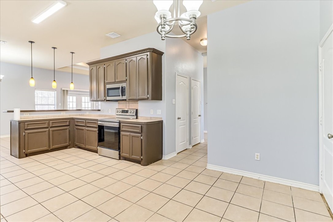 15538 Dyna St Property Photo 11