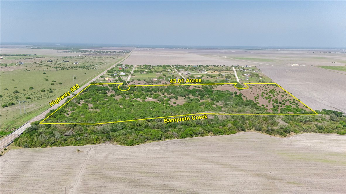 00 Fm 666 Dr Property Photo 4
