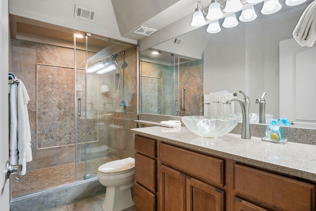 6745 Seacomber Dr 803 Property Photo 14