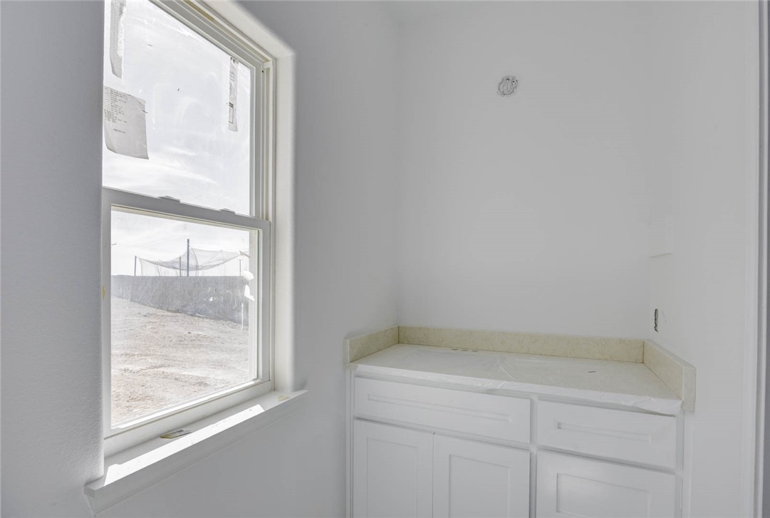 1365 Whitehand Ct Property Photo 20