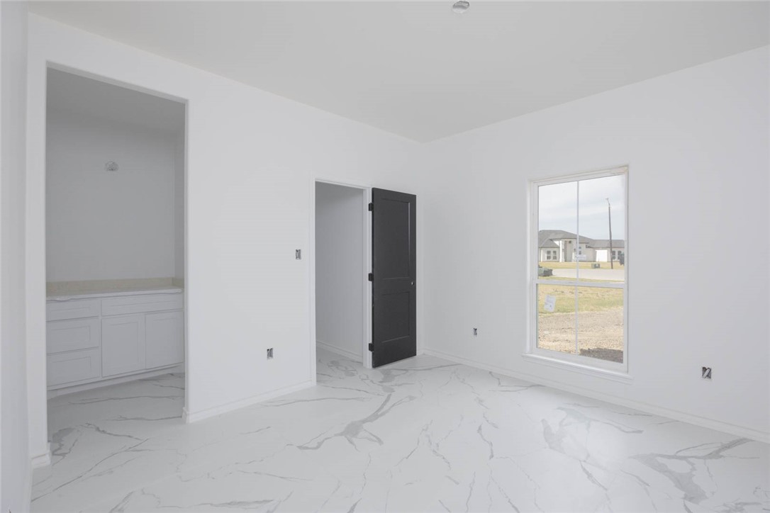 1365 Whitehand Ct Property Photo 21