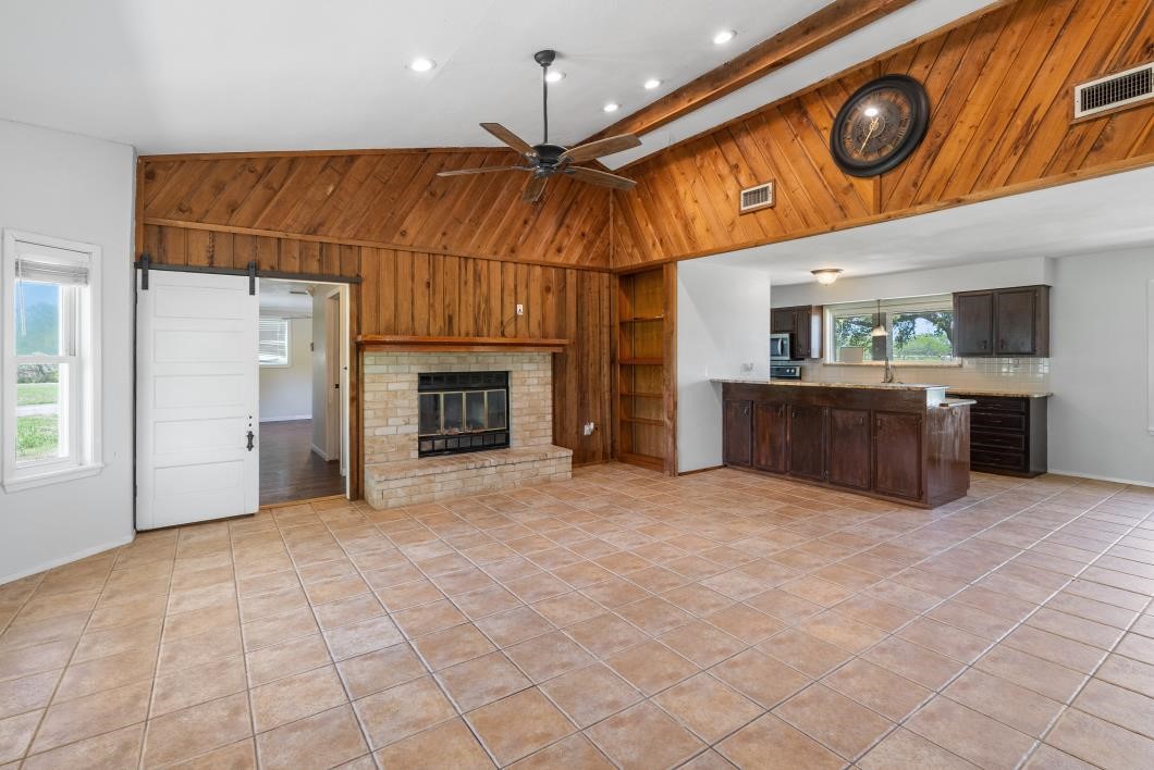 15330 Fm 3089 Property Photo 6
