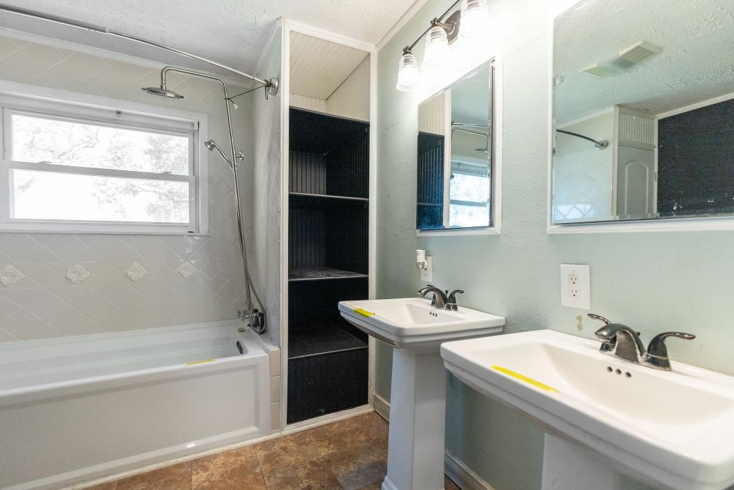 15330 Fm 3089 Property Photo 22