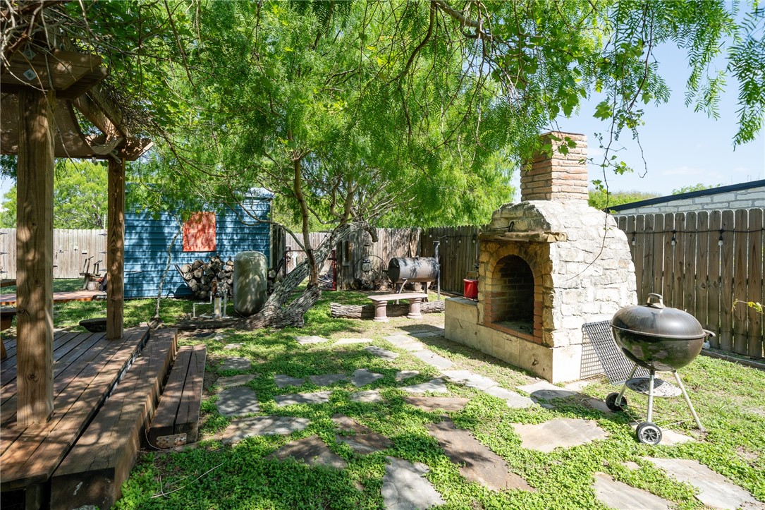 409 Copano Bay Dr Property Photo 4