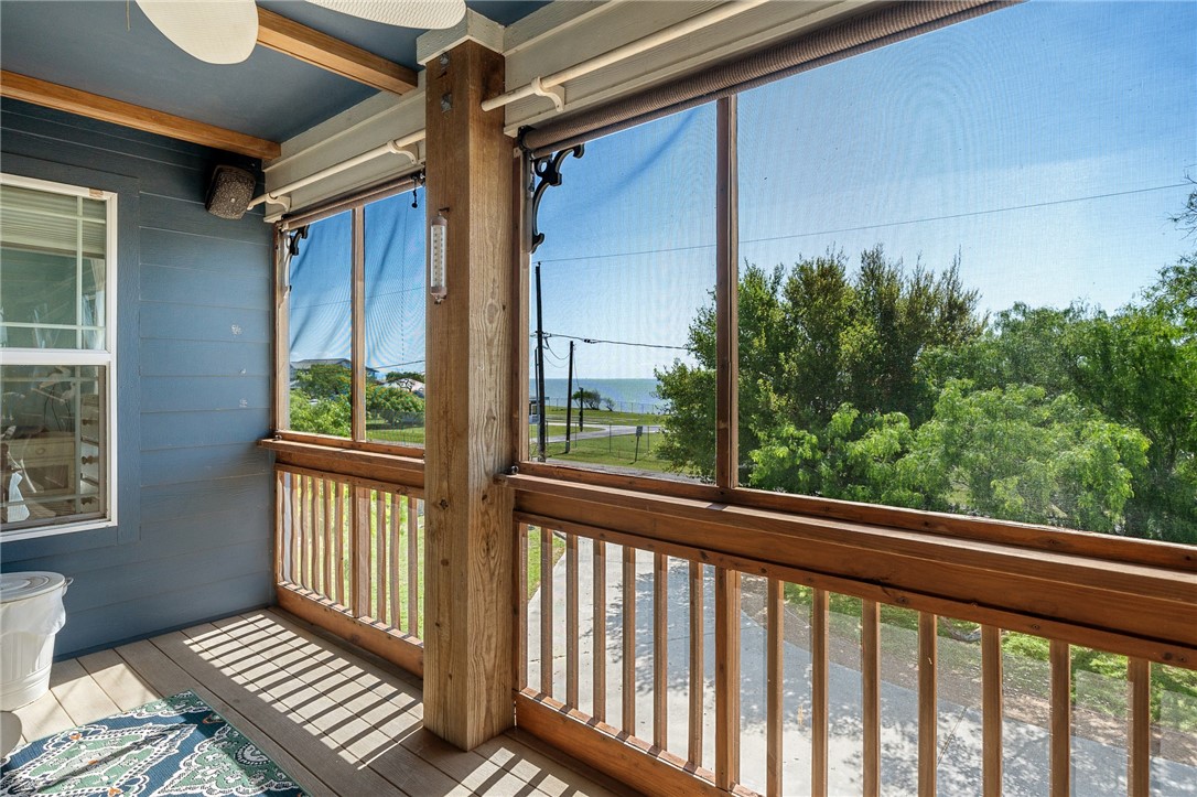 409 Copano Bay Dr Property Photo 37