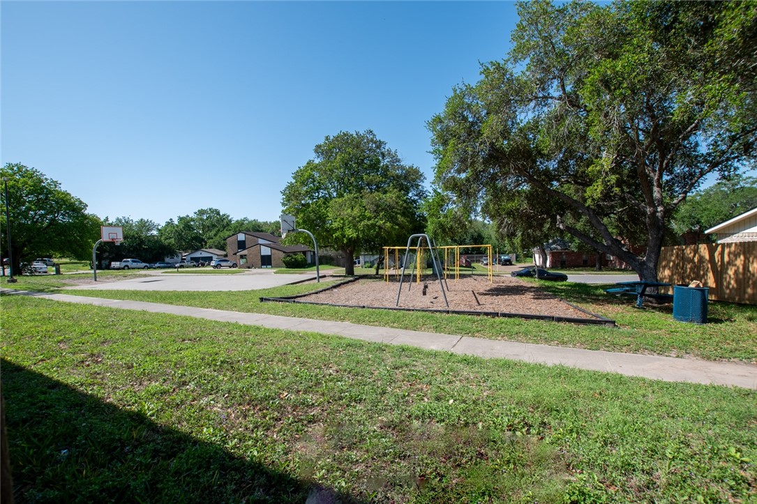 14733 Red River Dr Property Photo 39