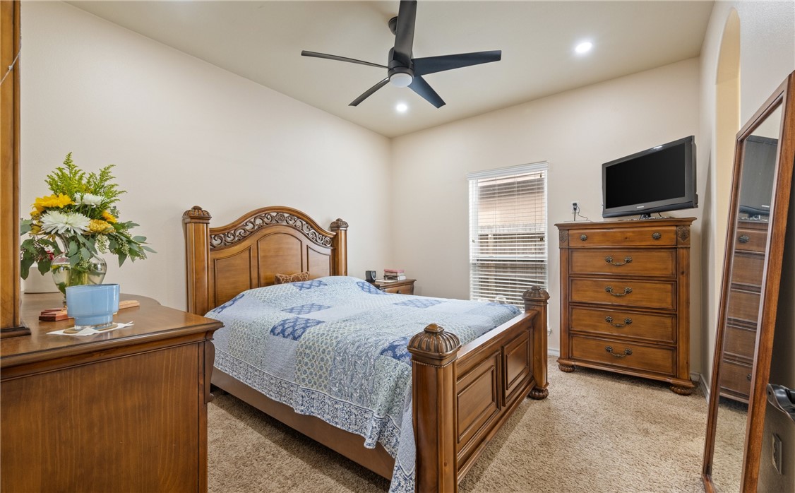 7513 E Lake Dr Property Photo 15