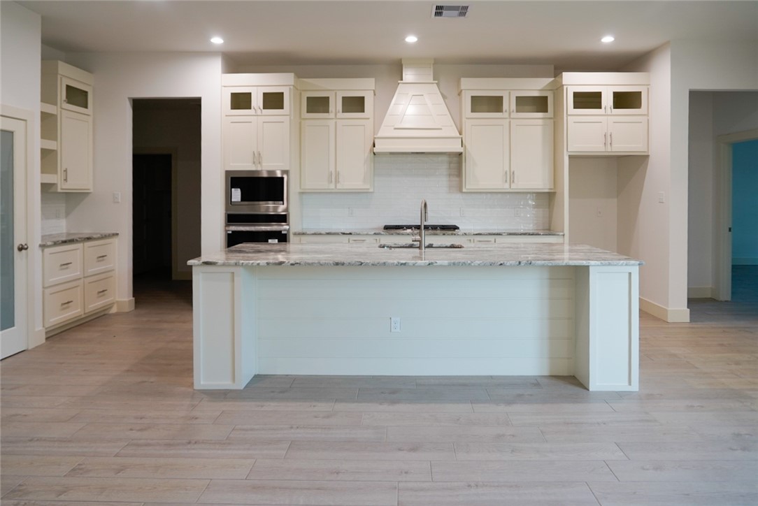 3525 Sahar Lake Property Photo 15