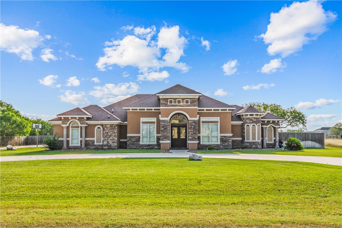 221 Deer Meadows Dr