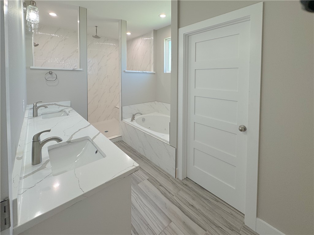 3529 Sahar Lake Property Photo 8