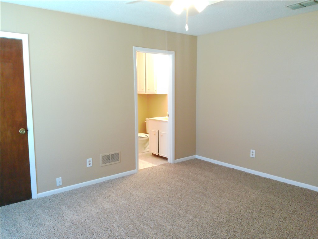 4002 Hurlwood Property Photo 8
