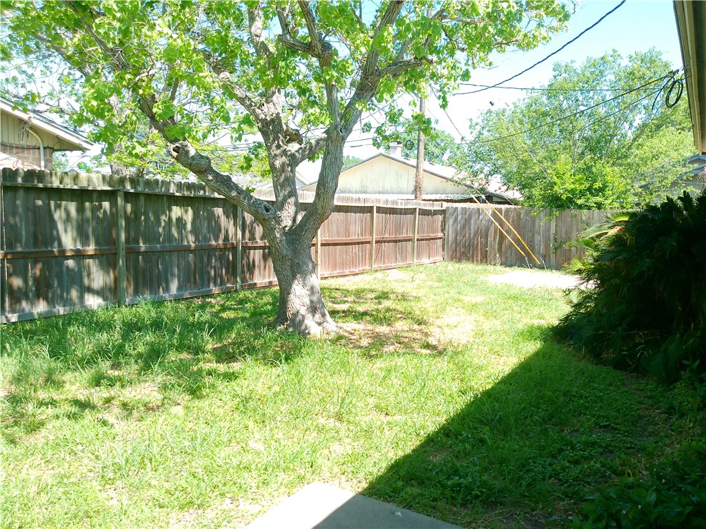 4002 Hurlwood Property Photo 14