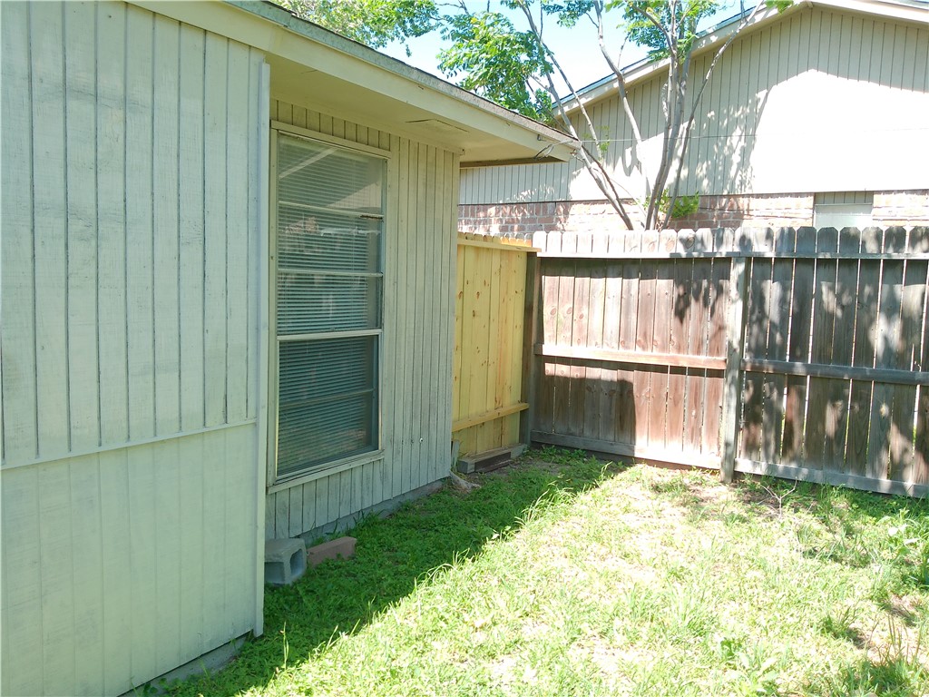 4002 Hurlwood Property Photo 15