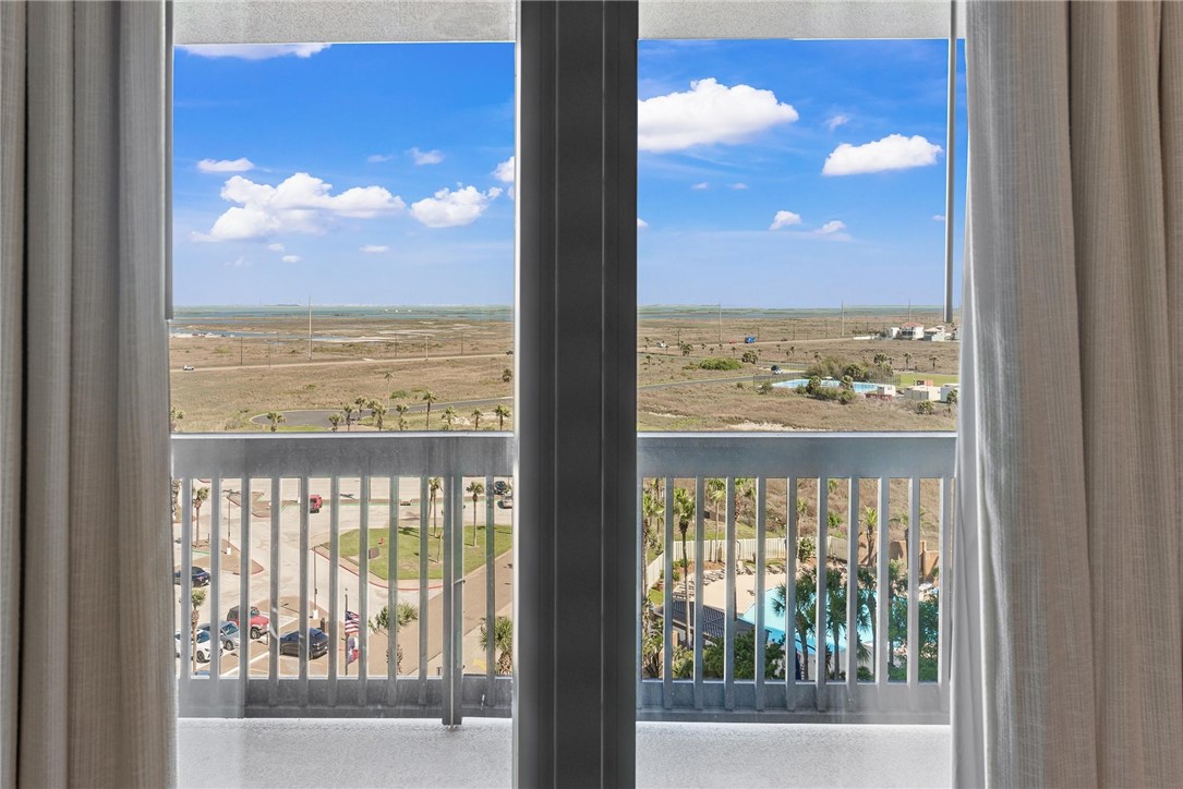 6745 Seacomber Dr 808 Property Photo 16