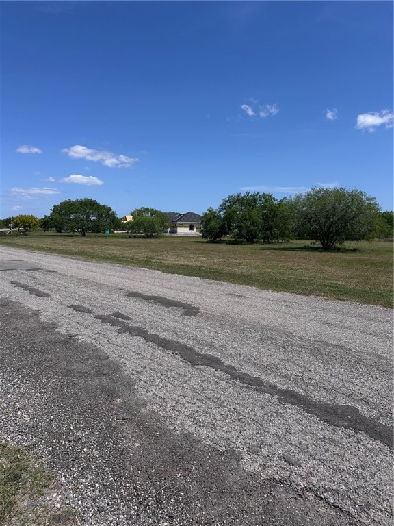 21087 Galway Dr Property Photo 4