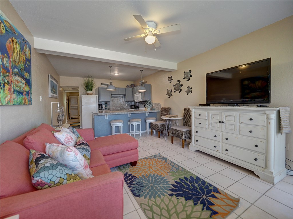 810 Banyan Beach Dr 160 Property Photo 4