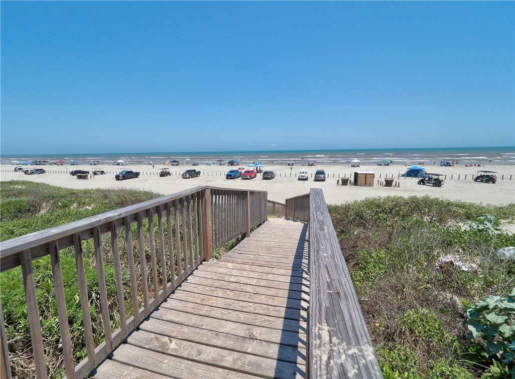 810 Banyan Beach Dr 160 Property Photo 23