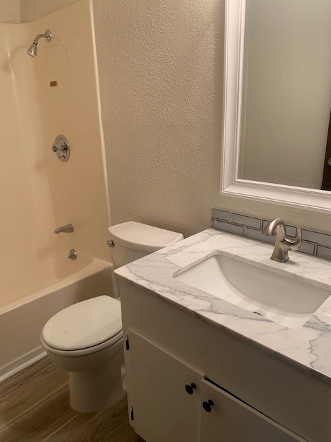 4718 Cobblestone Property Photo 16
