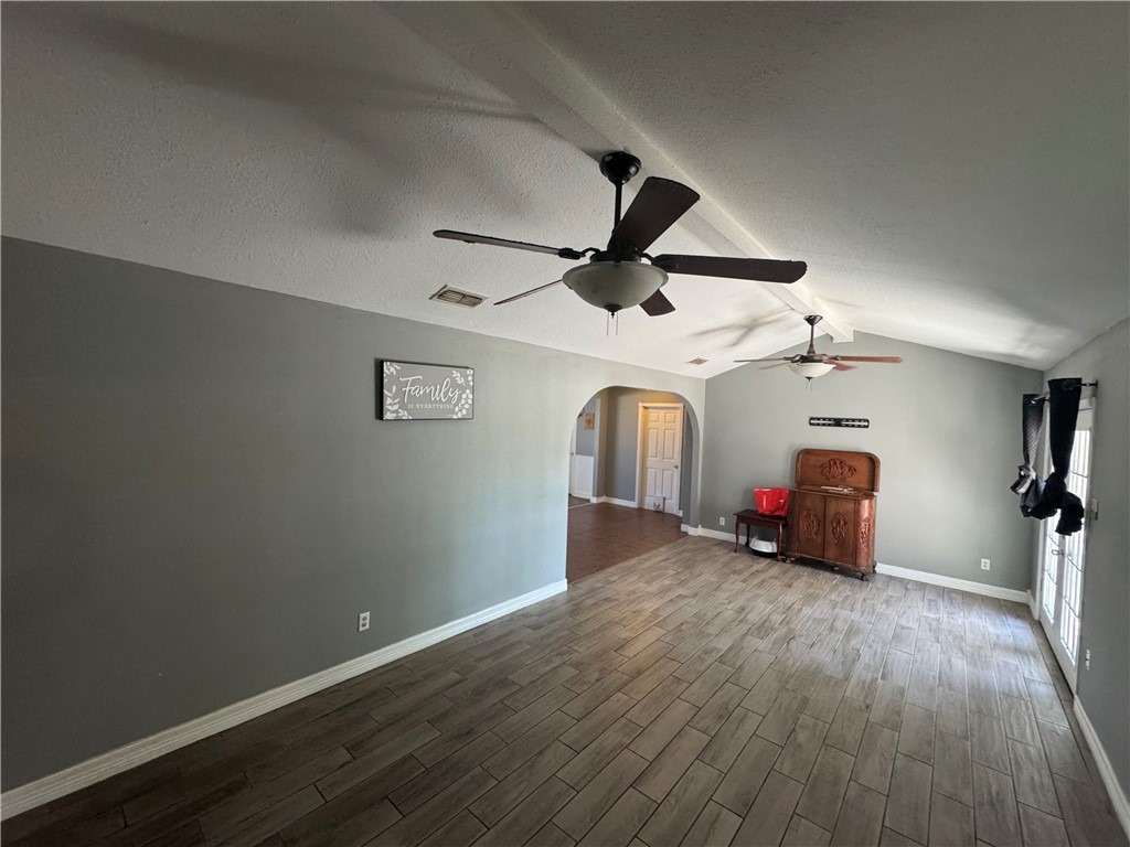1818 Brazos Dr Property Photo 5