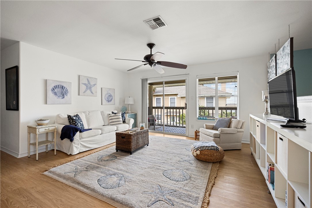 15125 Leeward Dr 20 Property Photo 5