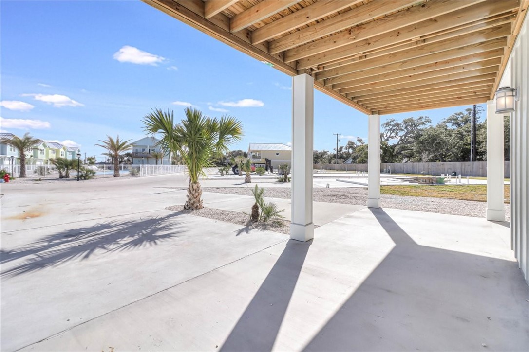 131 Seven Palms Dr Property Photo 10