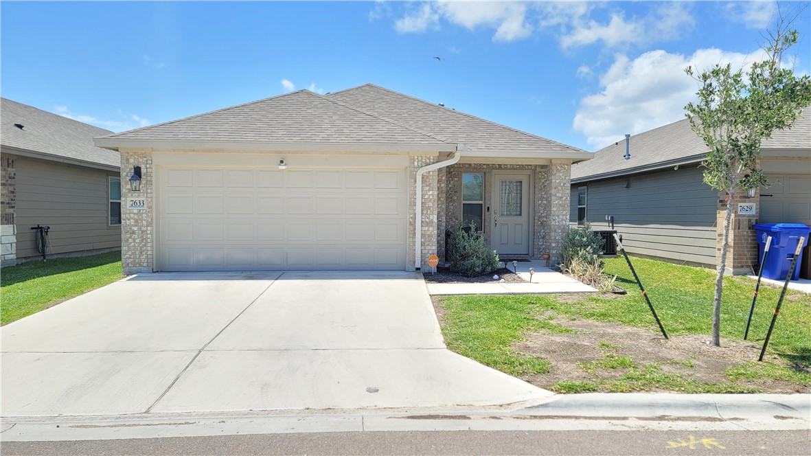 7633 Shadow Rider Property Photo