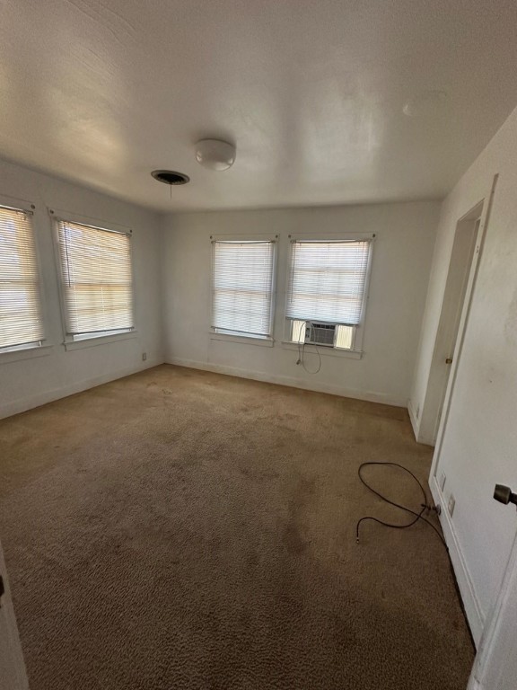 207 W Vance St Property Photo 10