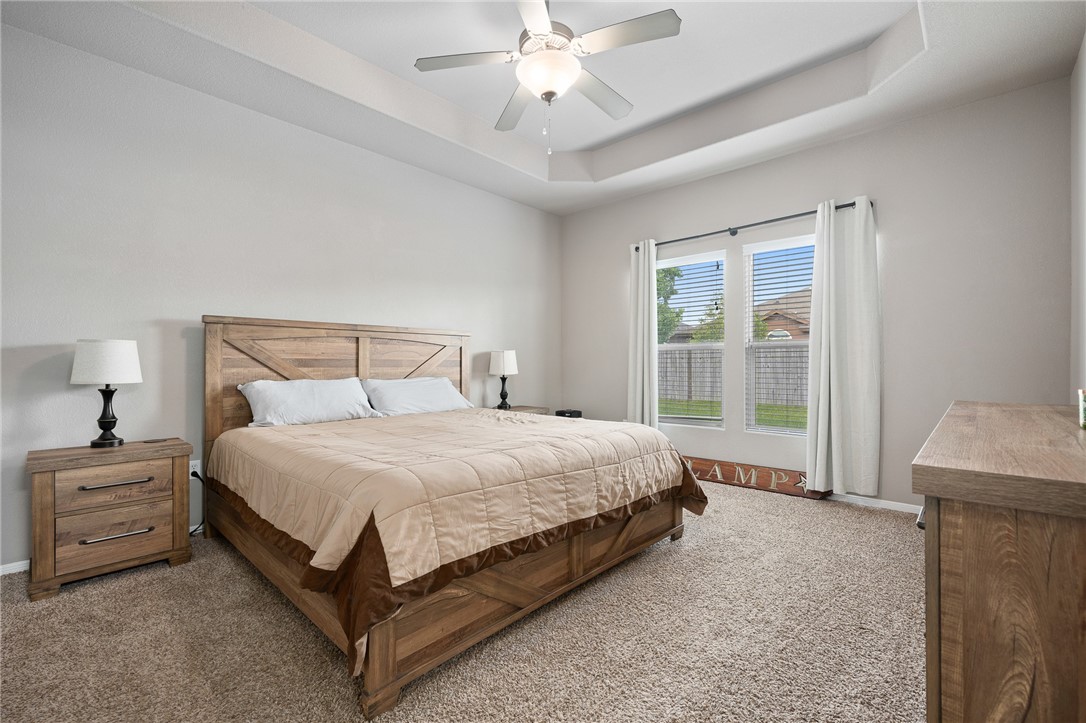 1116 Santa Catalina St Property Photo 17