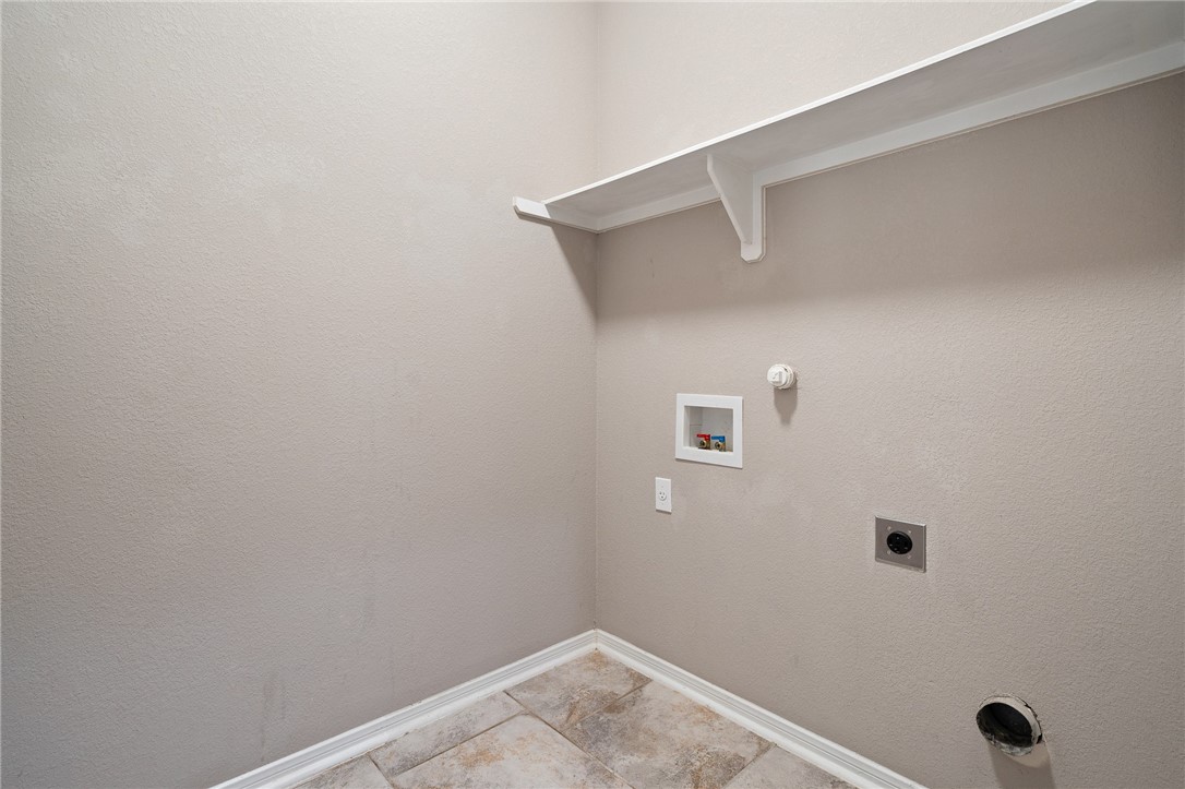 1116 Santa Catalina St Property Photo 20