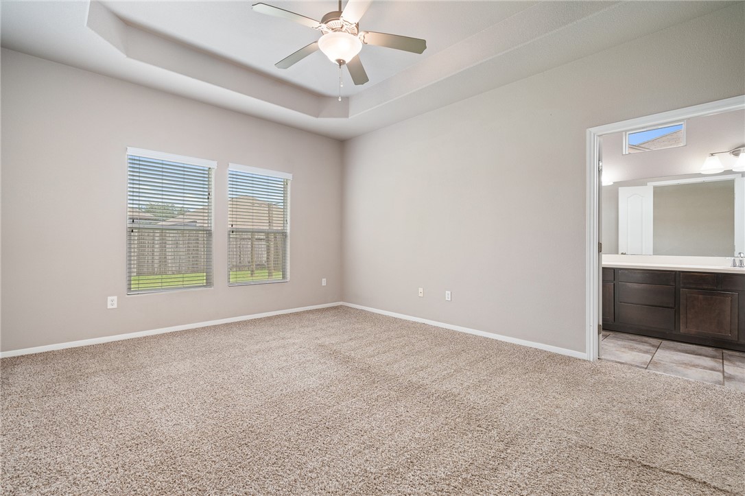 1116 Santa Catalina St Property Photo 22