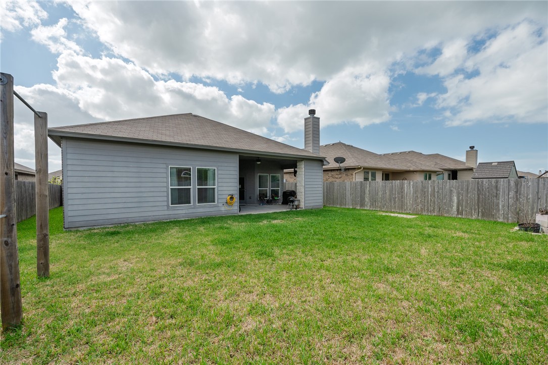 1116 Santa Catalina St Property Photo 33
