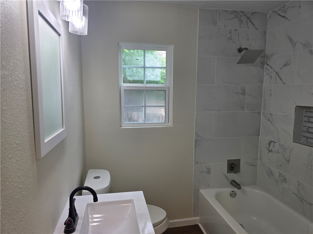 1540 Daytona Dr Property Photo 11