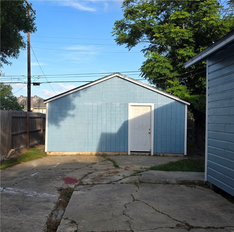 1540 Daytona Dr Property Photo 13
