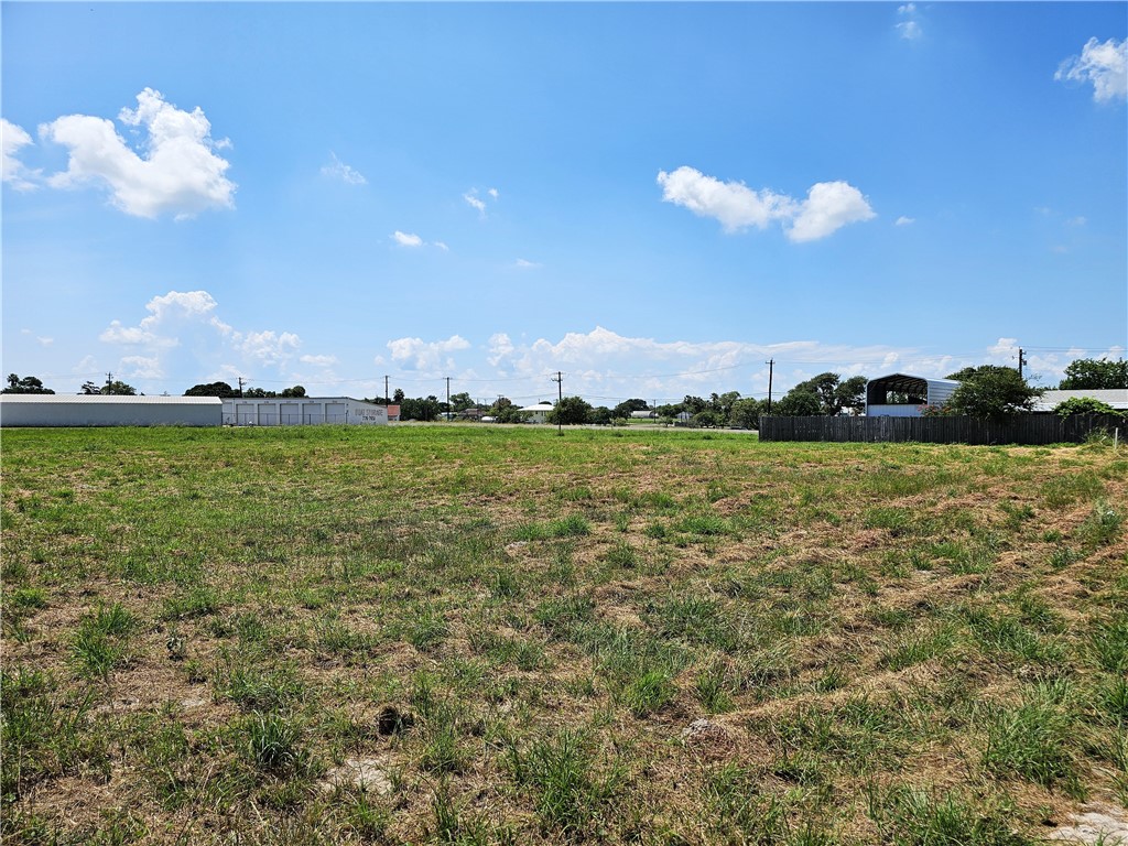 00 Dallas Ave Property Photo 1