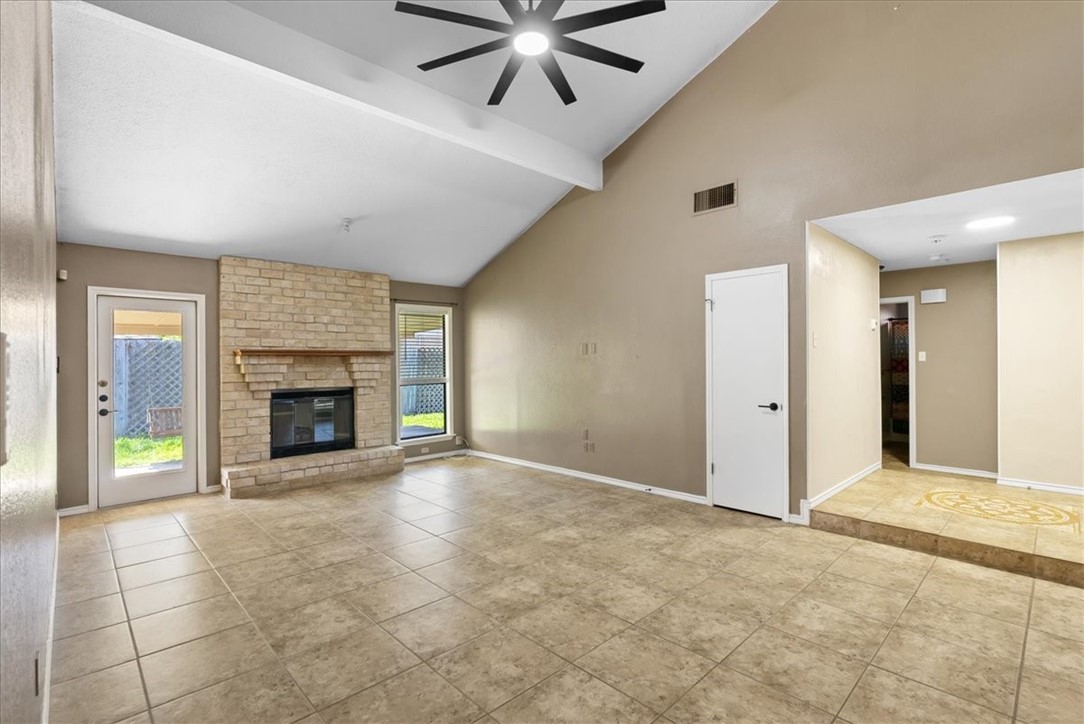 6829 Iroquois Dr Property Photo 4