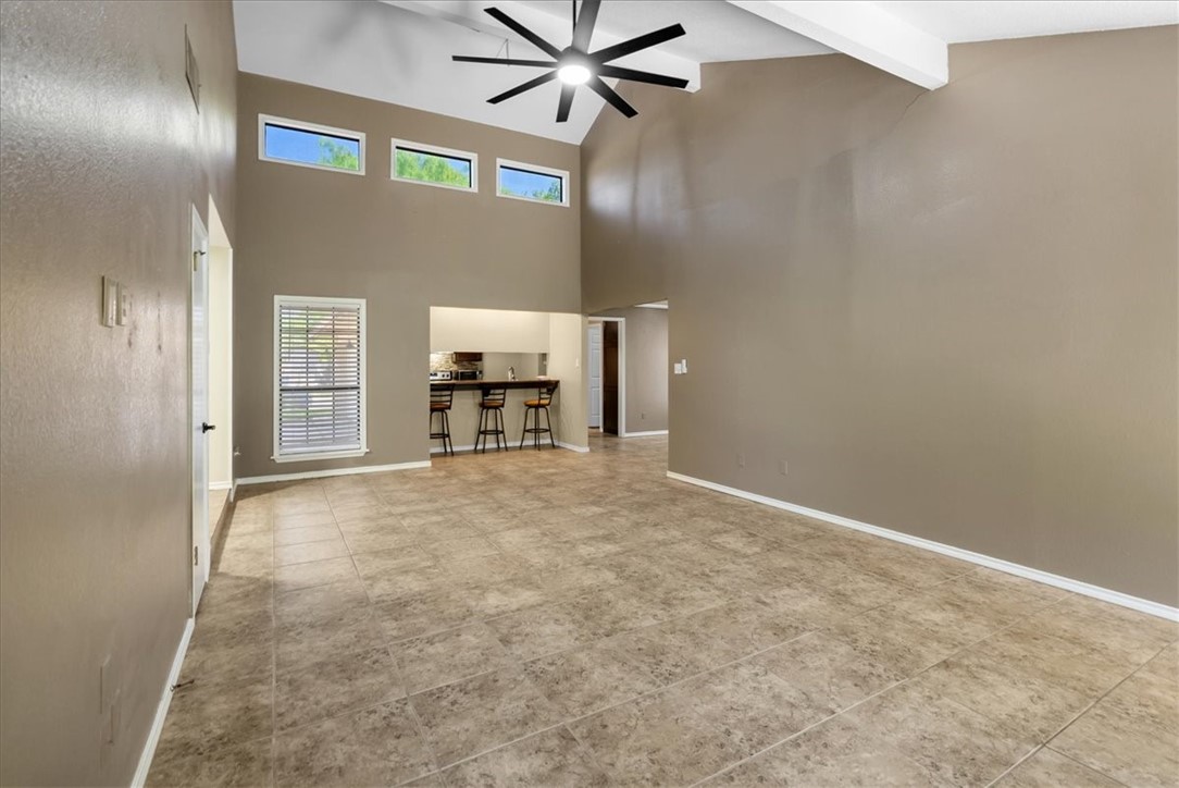 6829 Iroquois Dr Property Photo 6