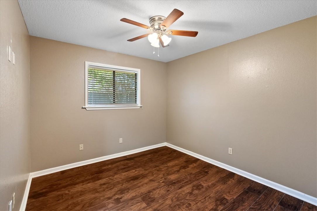 6829 Iroquois Dr Property Photo 24