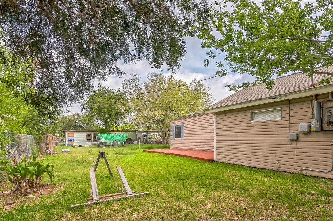 4817 Gabriel Dr Property Photo 2