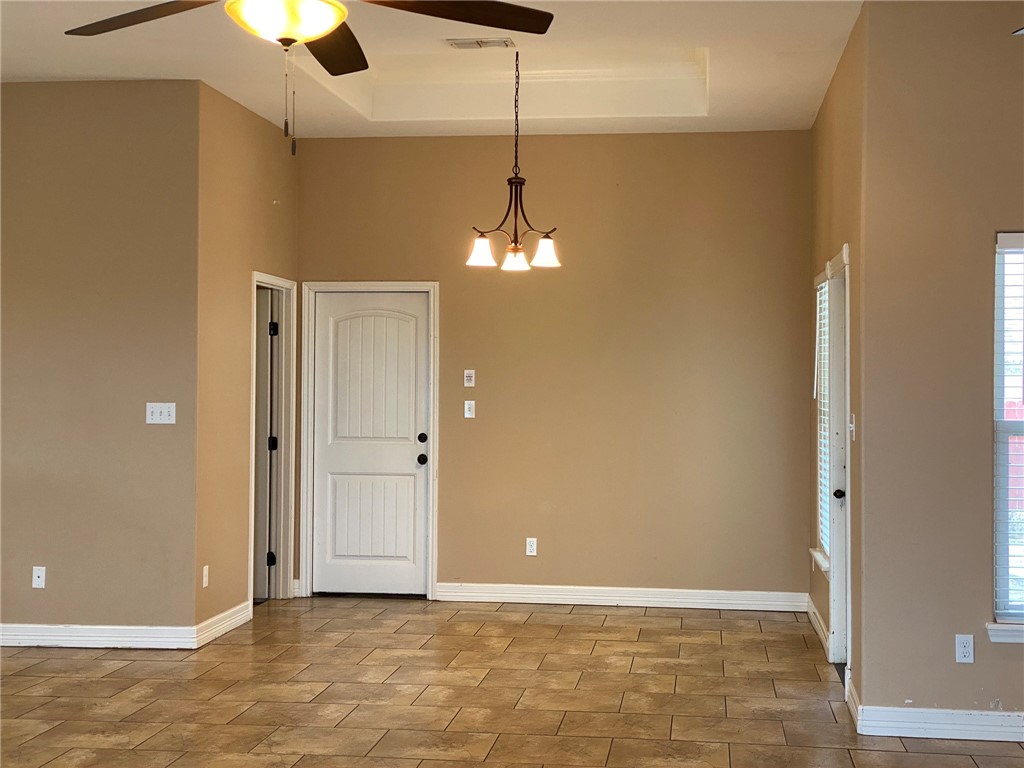 14802 Aquarius St Property Photo 5