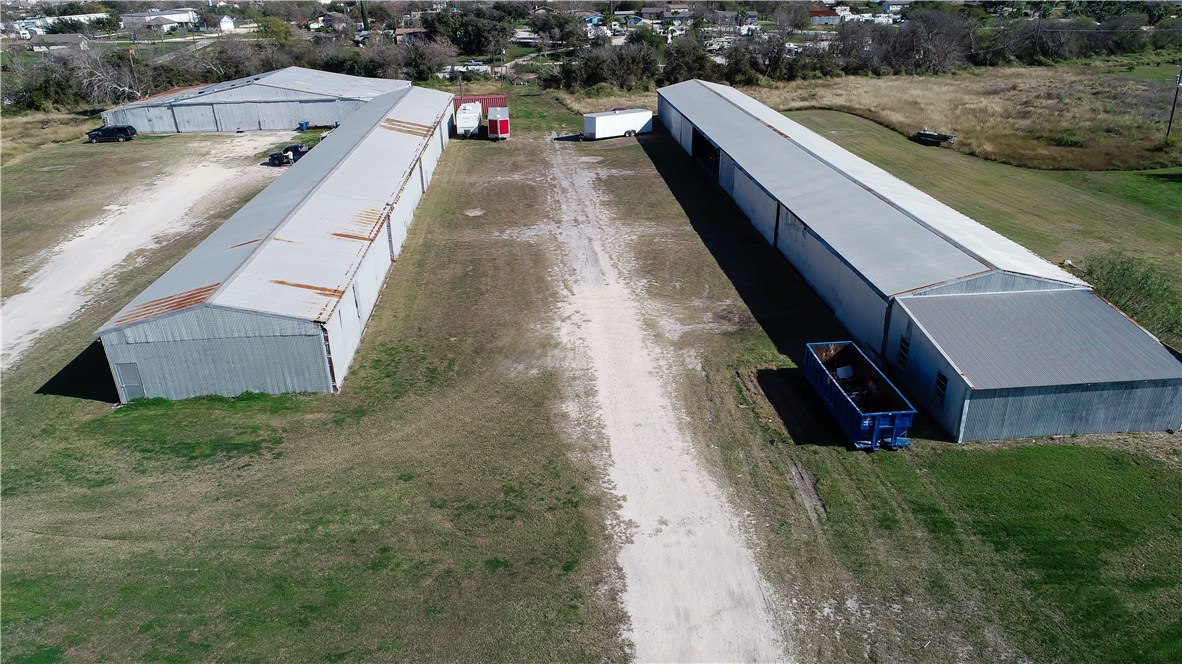 2852 Pvt Hunt & Fm 893 (moore Avenue) Property Photo 13