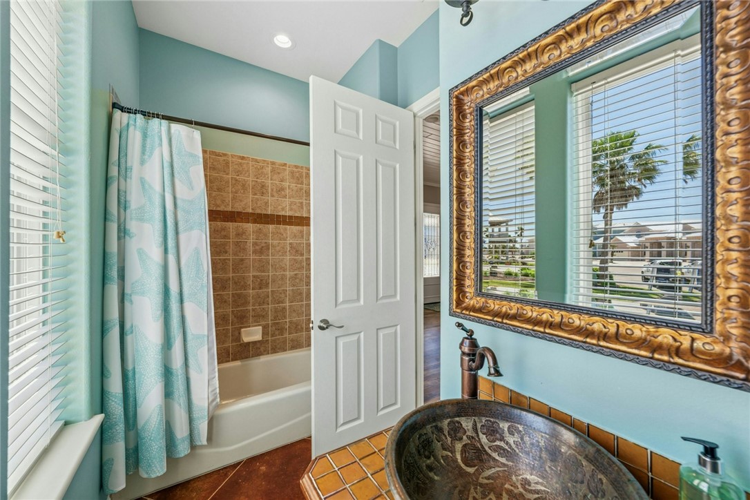 6 Sea Shell Shores Dr Property Photo 13