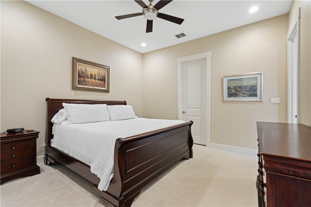 107 Frontenac Lane Property Photo 10
