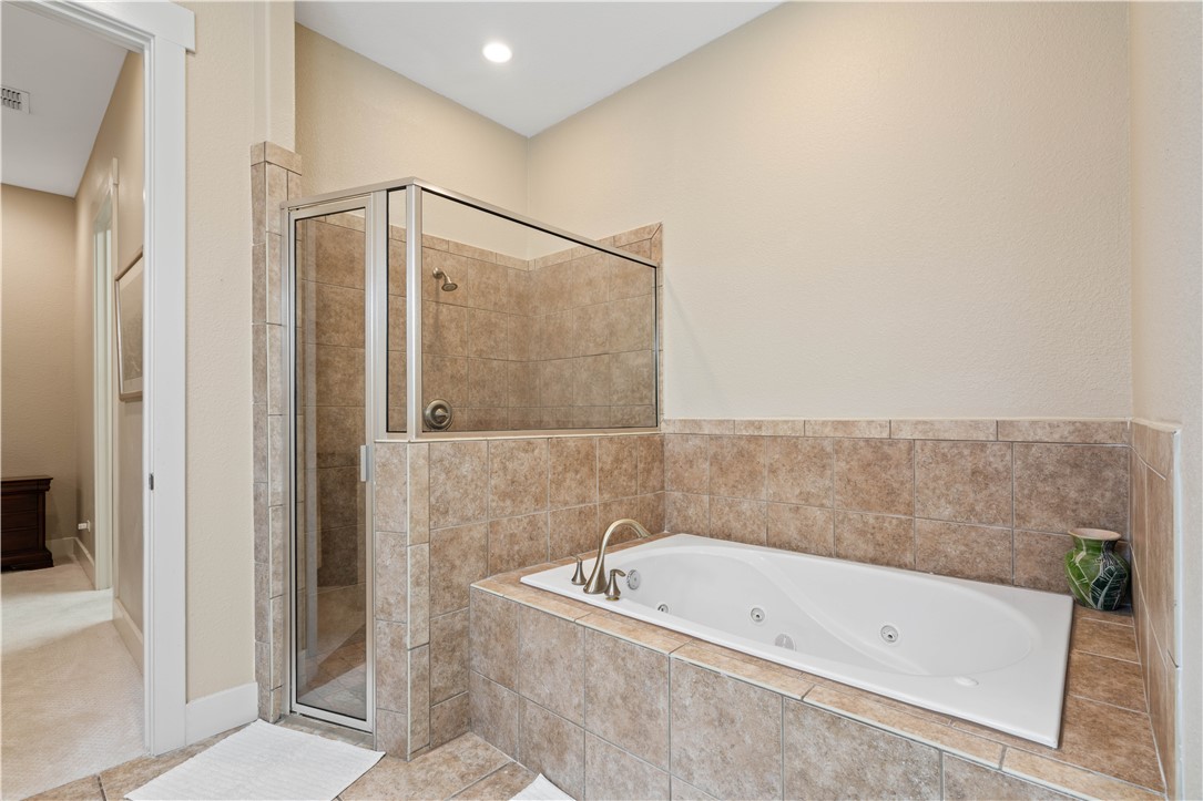 107 Frontenac Lane Property Photo 13