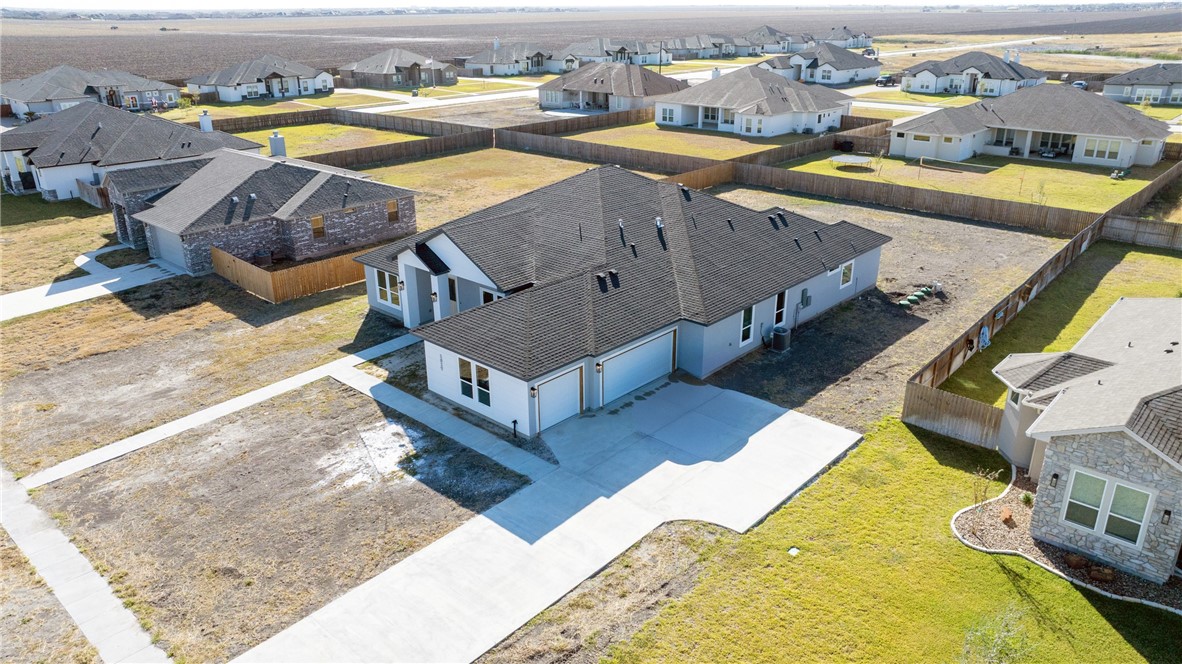 1517 Scorpio Dr Property Photo 3