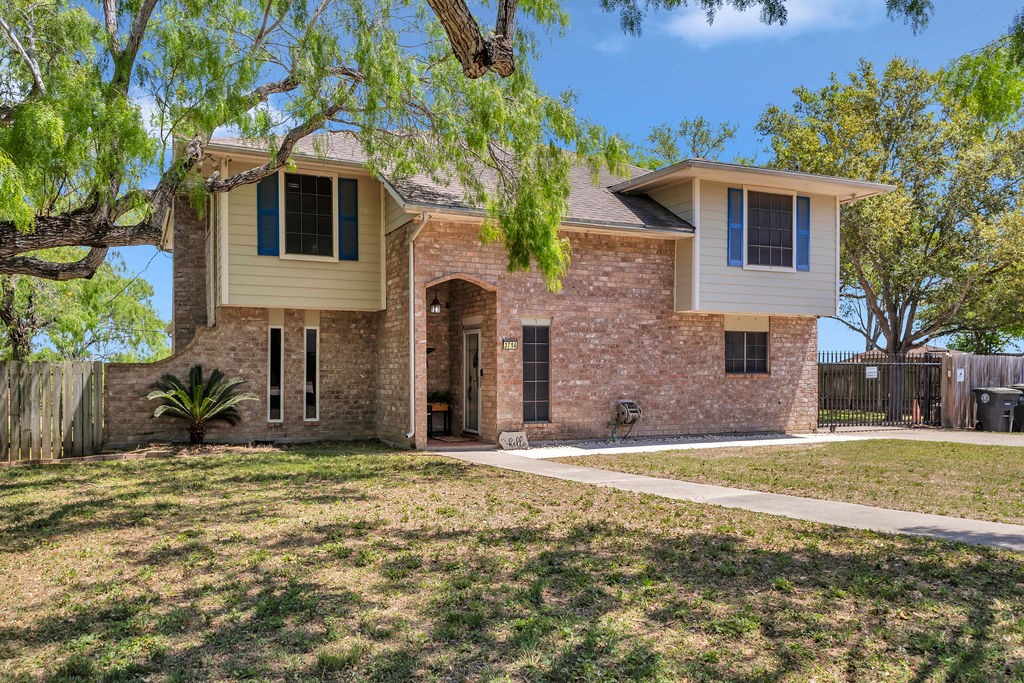 Castle River Real Estate Listings Main Image