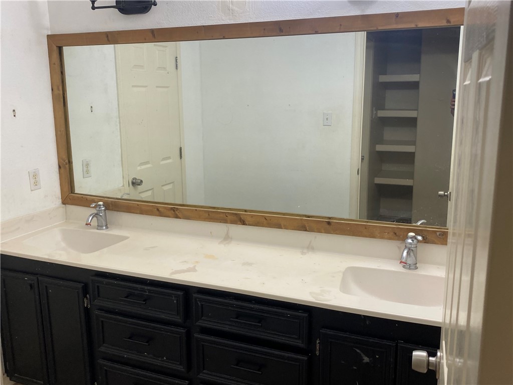 2422 Songbird Property Photo 21