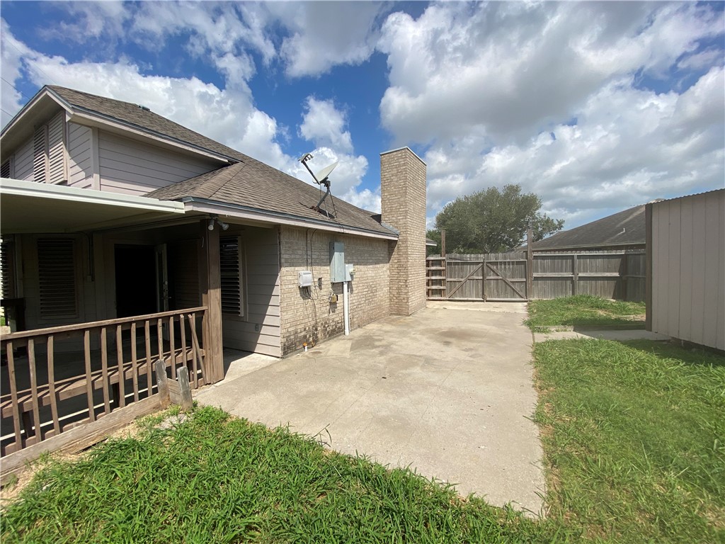 2422 Songbird Property Photo 26