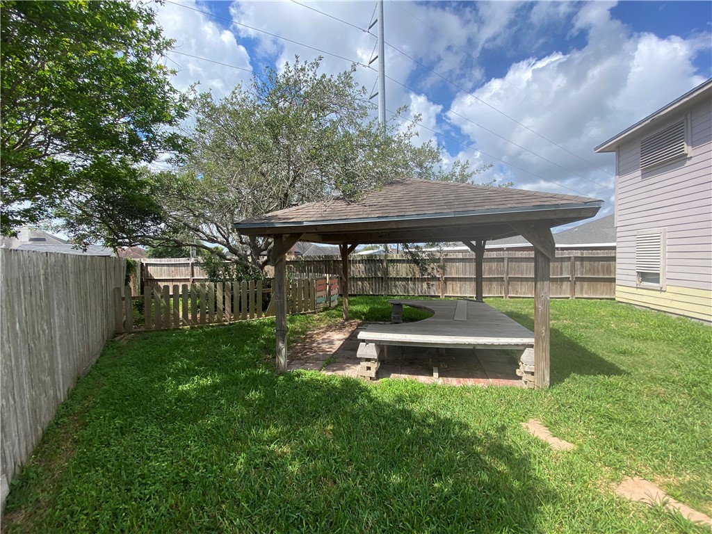 2422 Songbird Property Photo 27
