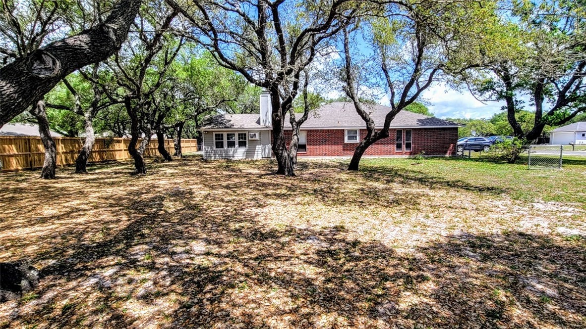 1017 Hickory Ave Property Photo